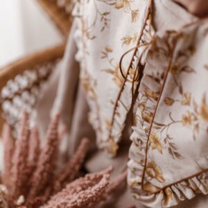 Kołnierzyk damski z falbanką w kwiatuszki sara honey