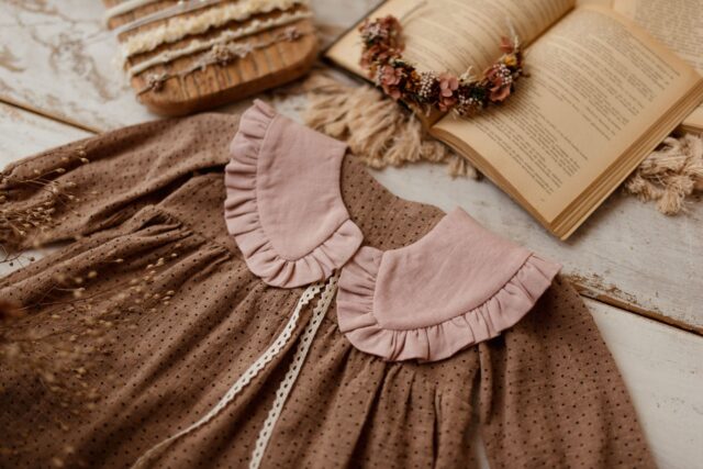 Kołnierzyk lniany z falbanką retro róż dla dziecka zoja