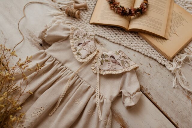 Kołnierzyk retro z koronką damski Hania wróbelki natural