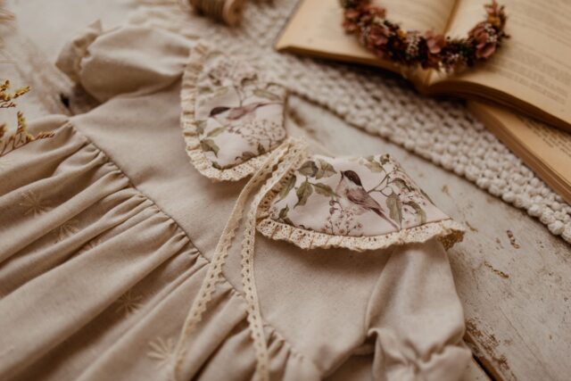 Kołnierzyk retro z koronką damski Hania wróbelki natural