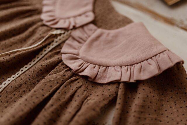 Kołnierzyk damski z falbanką lniany różowy zoja