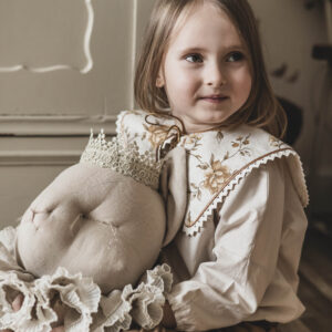 Kołnierzyk dla dziecka z koronką lniany stefania honey