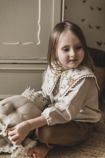Kołnierzyk dla dziecka z koronką lniany stefania honey