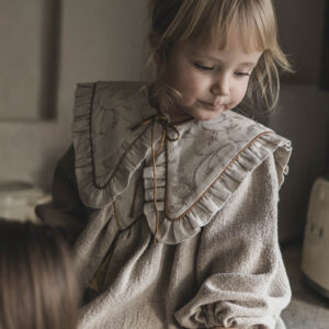 Kołnierzyk lniany dla dziewczynki z falbanką sara royal