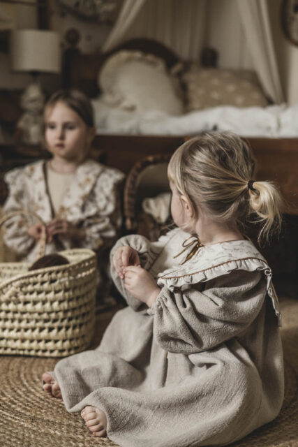 Kołnierzyk retro z falbanką w kwiatki damski tiul Antonina