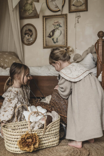 Kołnierzyk retro z falbanką w kwiatki damski tiul Antonina