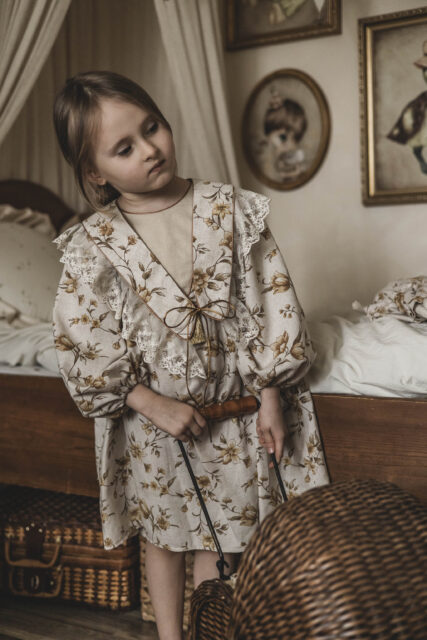 Kołnierzyk retro z falbanką w kwiatki damski tiul Antonina