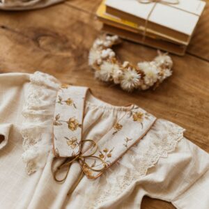 Kołnierzyk retro z falbanką w kwiatki damski tiul Antonina