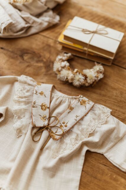 Kołnierzyk retro z falbanką w kwiatki damski tiul Antonina