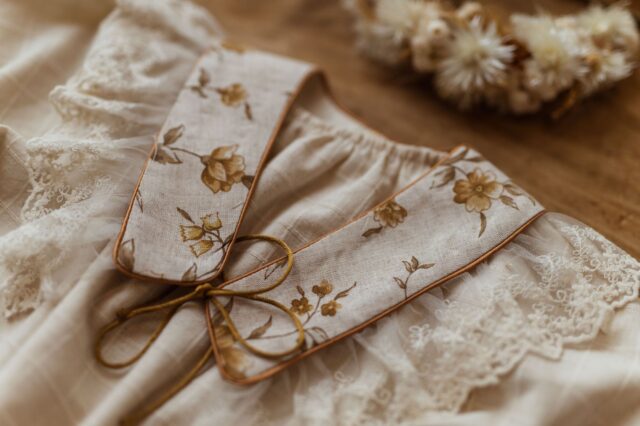 Kołnierzyk retro z falbanką w kwiatki damski tiul Antonina