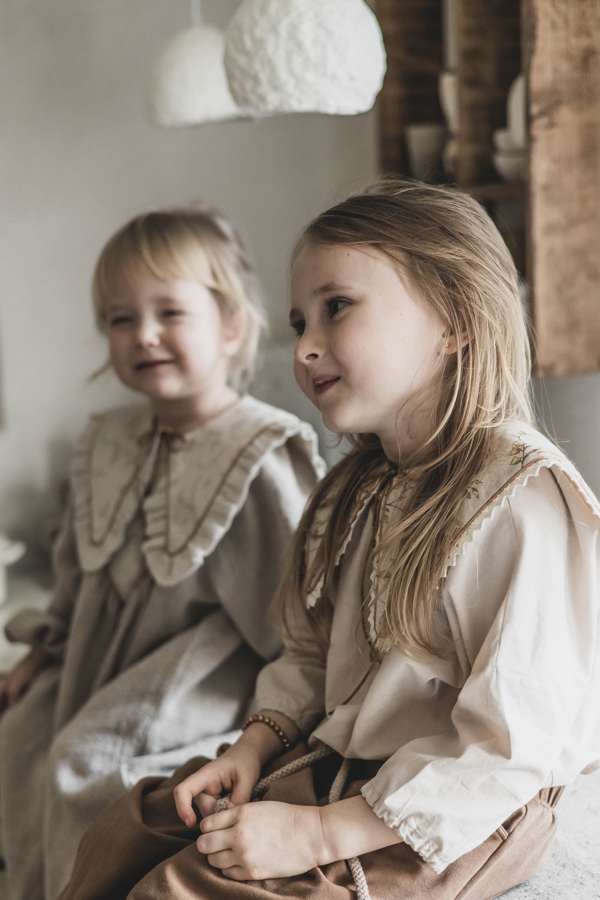 Kołnierzyk z falbanką lniany dla dziecka stefania royal