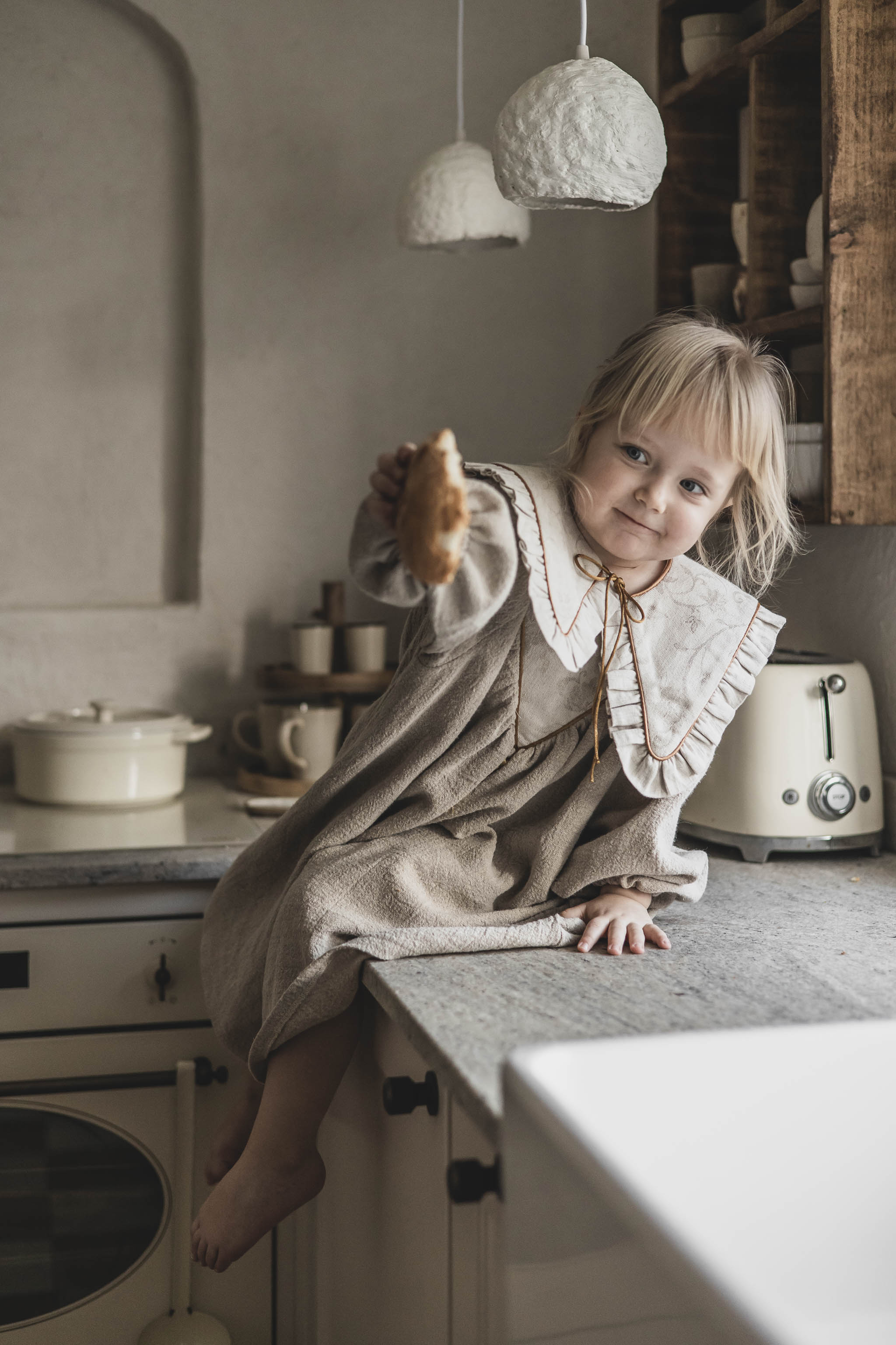 Kołnierzyk z falbanką lniany dla dziecka stefania royal