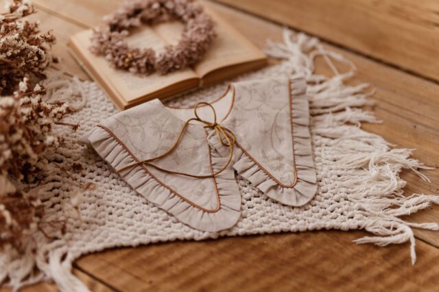 Kołnierzyk z falbanką lniany dla dziecka stefania royal