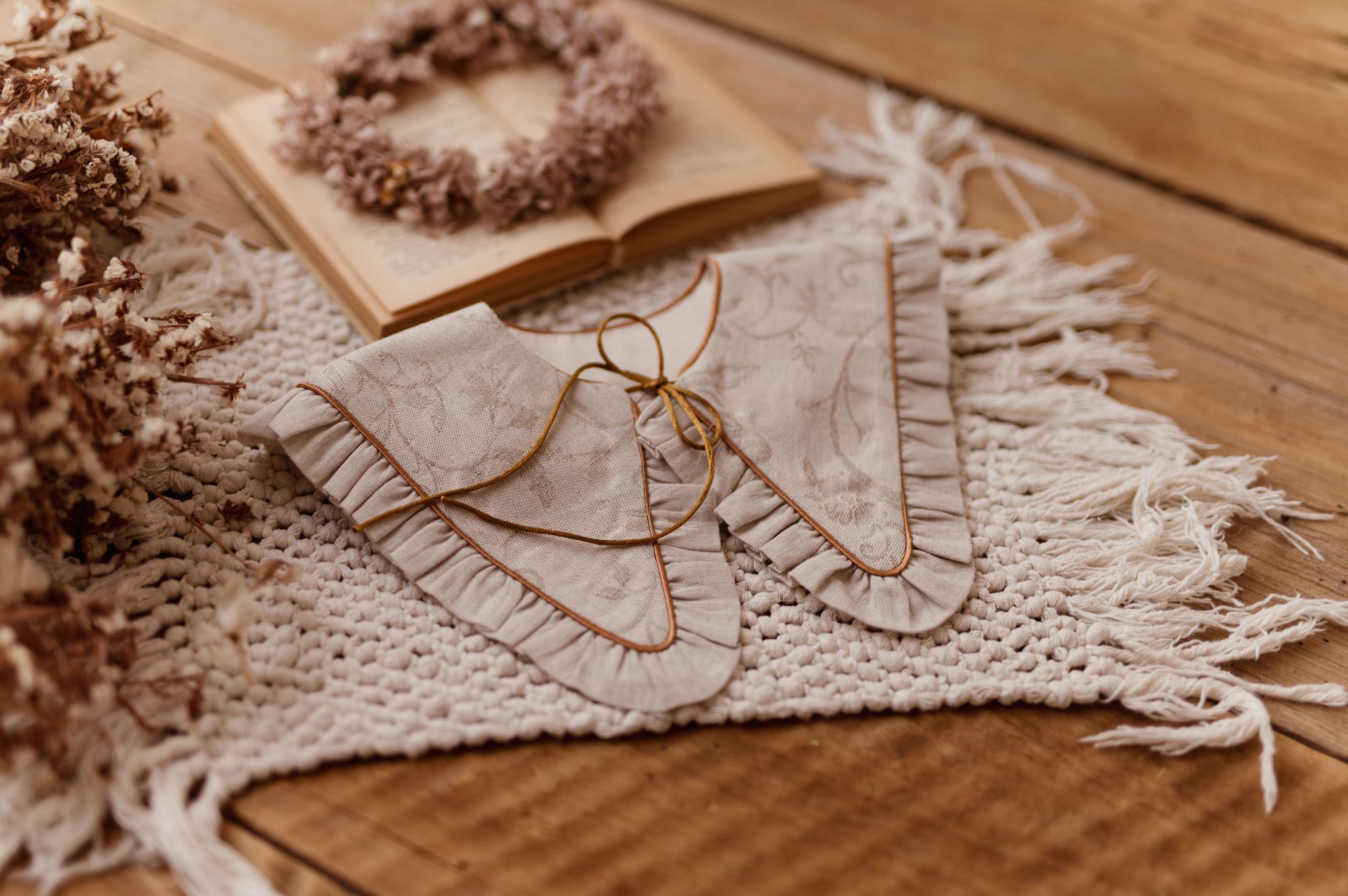 Kołnierzyk z falbanką lniany dla dziecka stefania royal