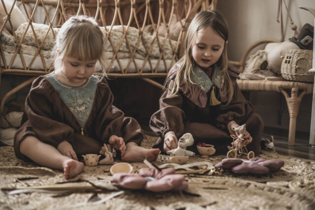 Kołnierzyk z falbanką dla dziecka lniany coco turkus