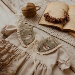 Kołnierzyk z koronką bawełniany retro damski Hania wróbelki oliwka