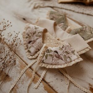 Kołnierzyk z koronką dla dziewczynki bawełniany Hania wróbelki natural