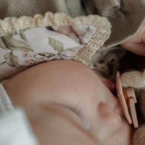 Kołnierzyk z koronką dla dziewczynki bawełniany Hania wróbelki natural