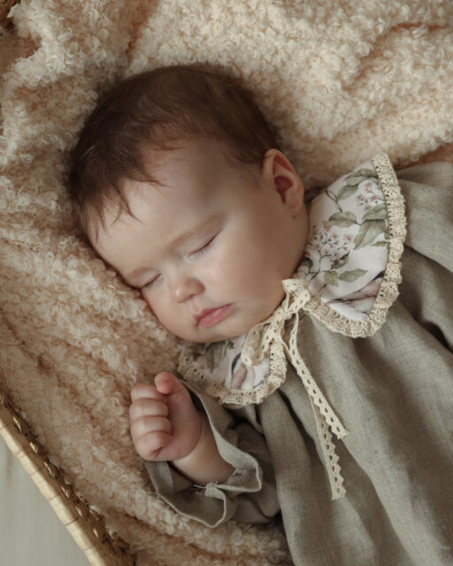 Kołnierzyk z koronką dla dziewczynki bawełniany Hania wróbelki natural