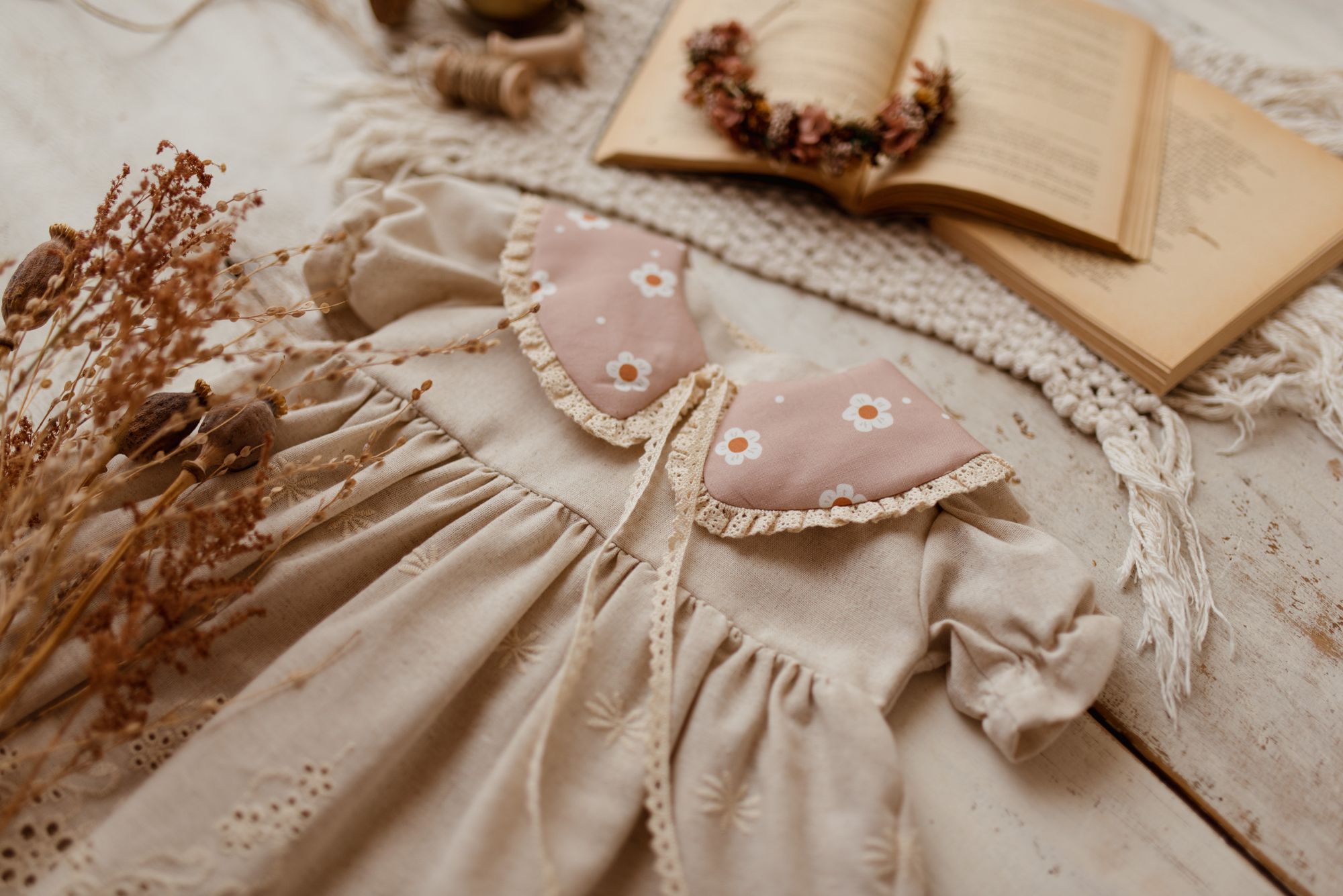 Kołnierzyk z koronką w kwiatuszki damski Hania uśmiechnij się