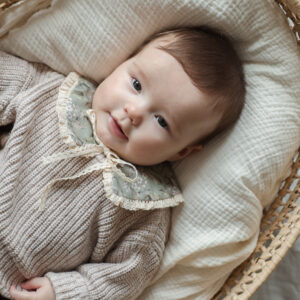 Kołnierzyk z koronką dla dziecka bawełniany Hania wróbelki oliwka