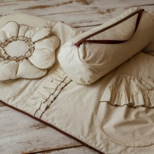 Kremowy śpiworek do przedszkola 140×75cm