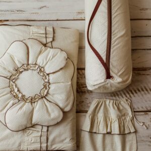 Kremowy śpiworek do przedszkola 140×75cm