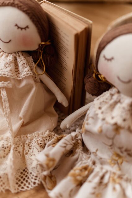 Lalka bawełniana przytulanka retro koronka Marysia natural