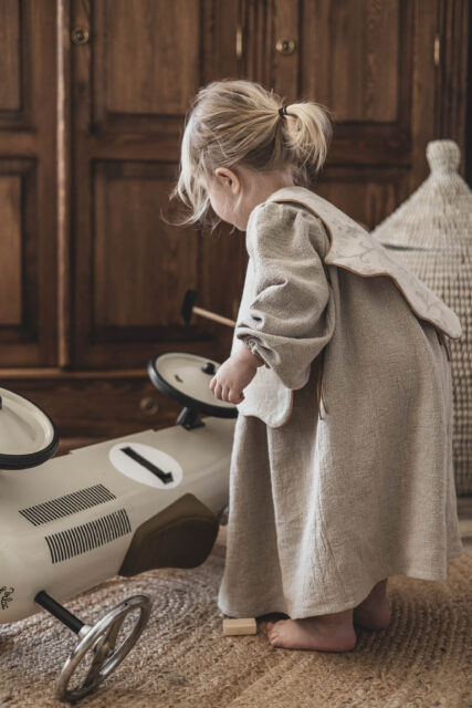 Lniana kamizelka żakard lniany w kwiaty dla dziecka royal