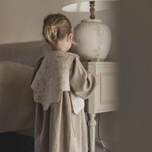 Lniana sukienka retro dla dziewczynki premium  Marysia krepa