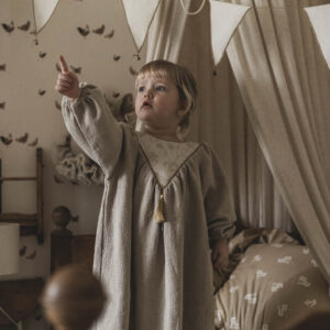 Lniana sukienka retro dla dziewczynki premium  Marysia krepa