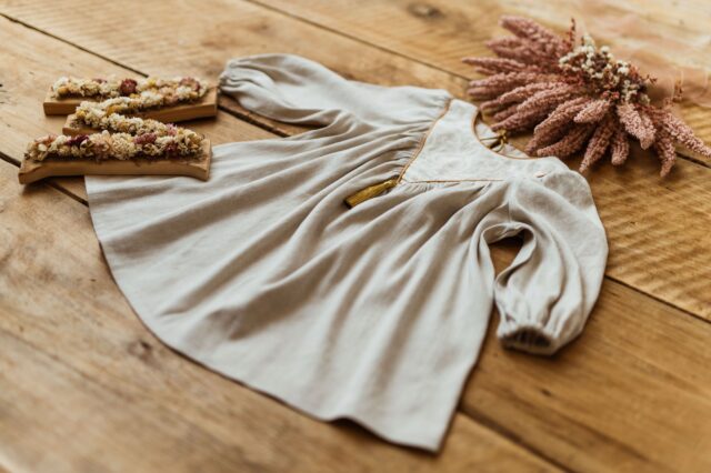 Lniana sukienka retrodla dziewczynki 5-10 lat Marysia rokoko