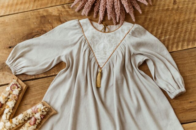 Lniana sukienka retrodla dziewczynki 5-10 lat Marysia rokoko