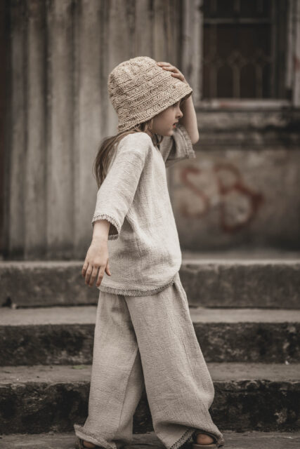 Lniane spodnie palazzo z koronką retro dla dziewczynki szara glina