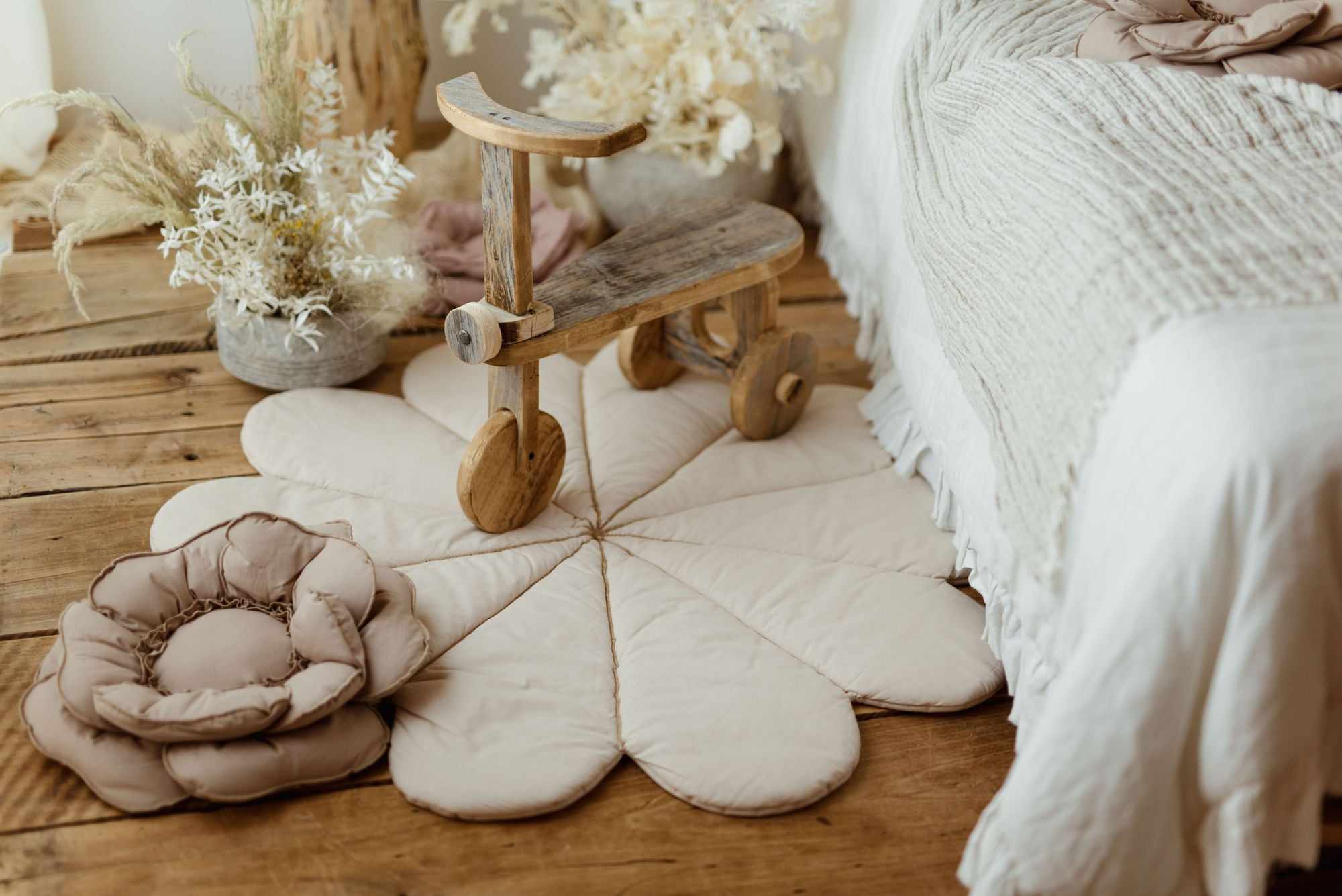 Mata podłogowa kwiat dla dzieci do zabawy natural