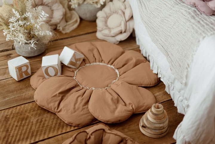 Mata podłogowa kwiat do zabawy dla dzieci carmel