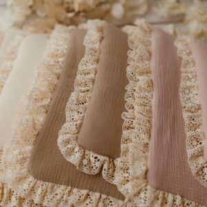 Muślinowy kocyk niemowlęcy 50×75cm boho beż