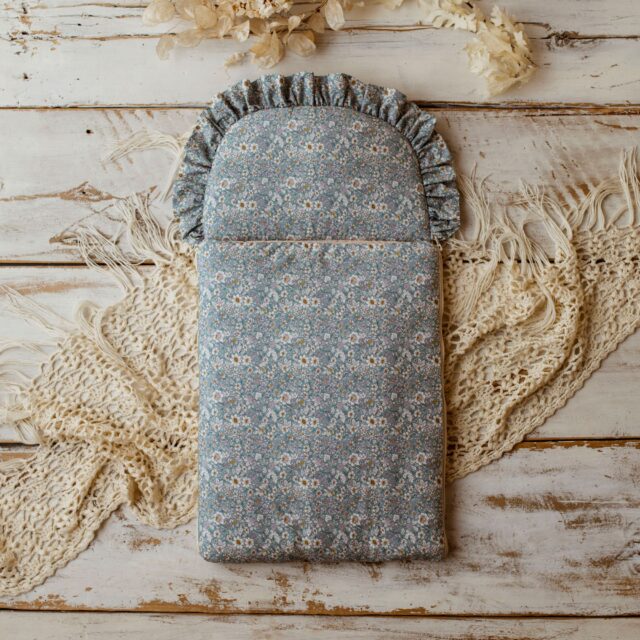 Niebieski śpiworek niemowlęcy dla chłopca 40×75 niebiańska łąka