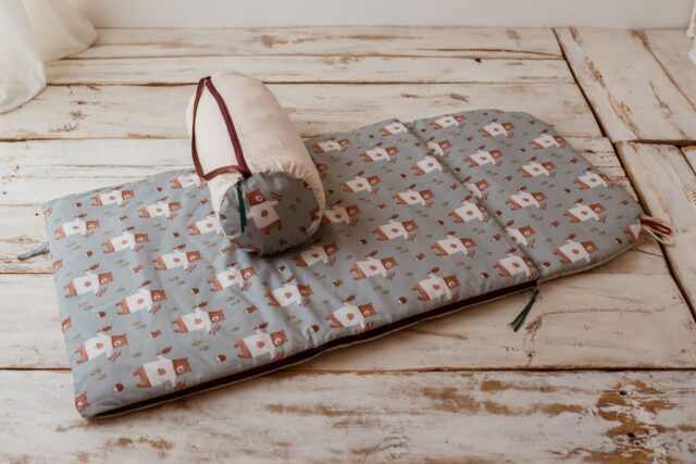 Niebieski śpiworek w misie dla dziecka 6-10lat