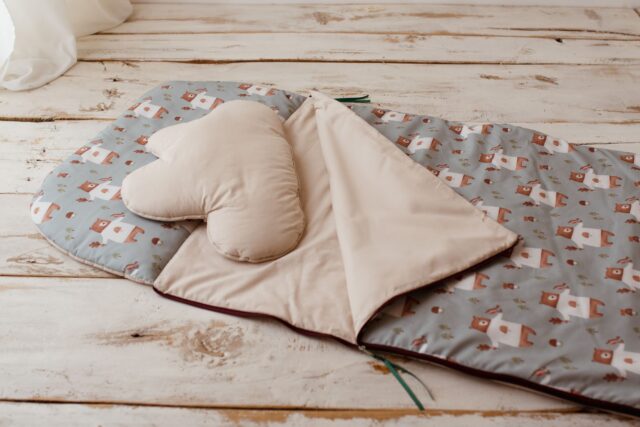 Niebieski śpiworek w misie dla dziecka 6-10lat