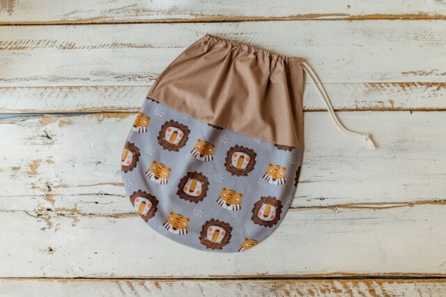 Niebieski worek na buty do przedszkola lwy