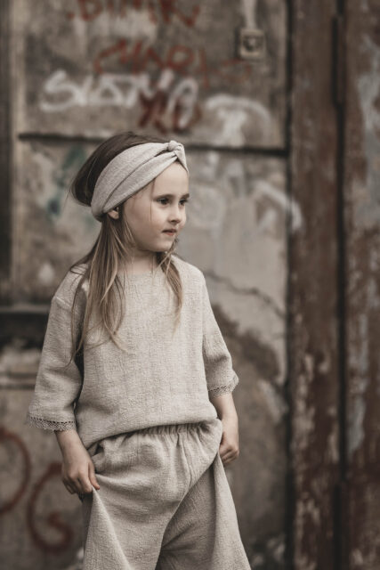 Opaska lniana węzeł dla dziewczynki szara glina