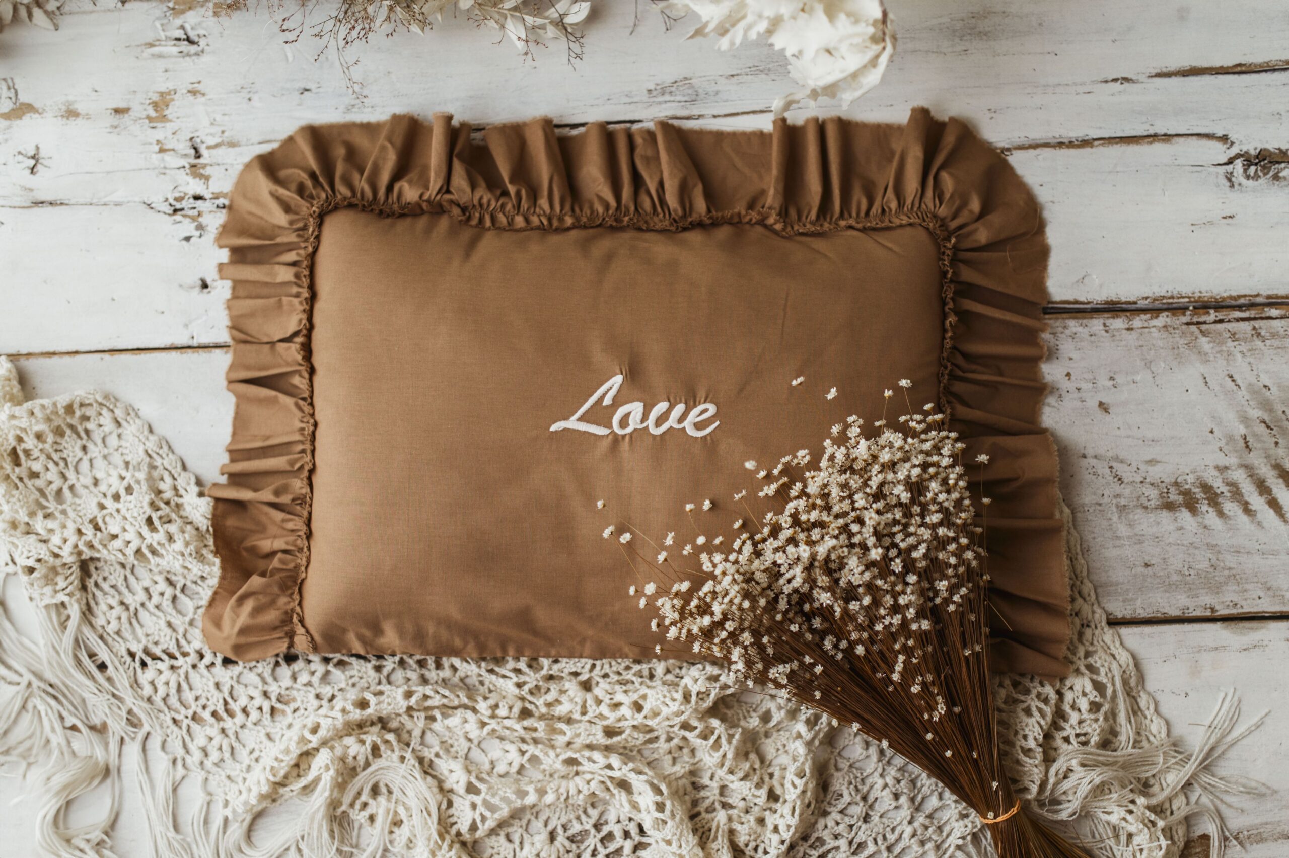 Personalizowana poszewka na poduszkę twój haft carmel