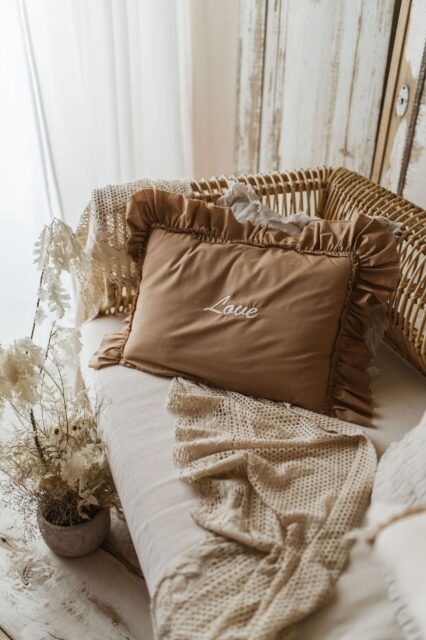 Personalizowana poszewka na poduszkę twój haft carmel