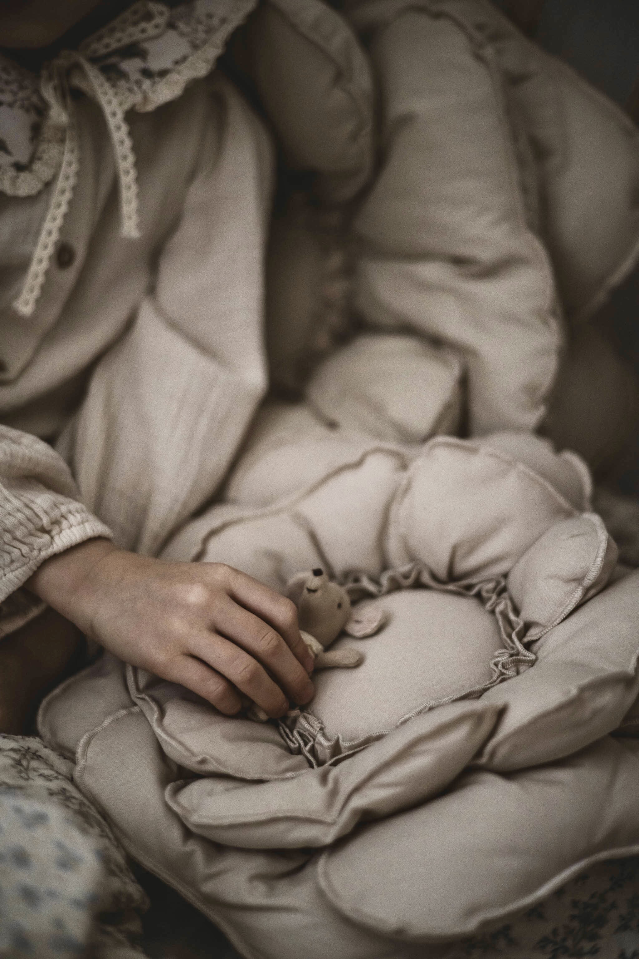 Poduszka dekoracyjna kwiat natural rozmiar 30