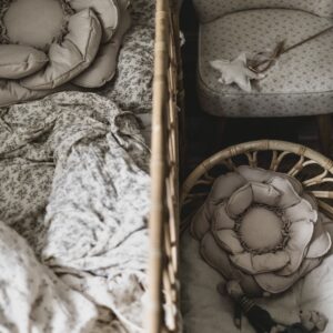 Poduszka dekoracyjna kwiat natural rozmiar 30