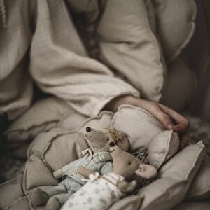 Poduszka dekoracyjna kwiat natural rozmiar 30