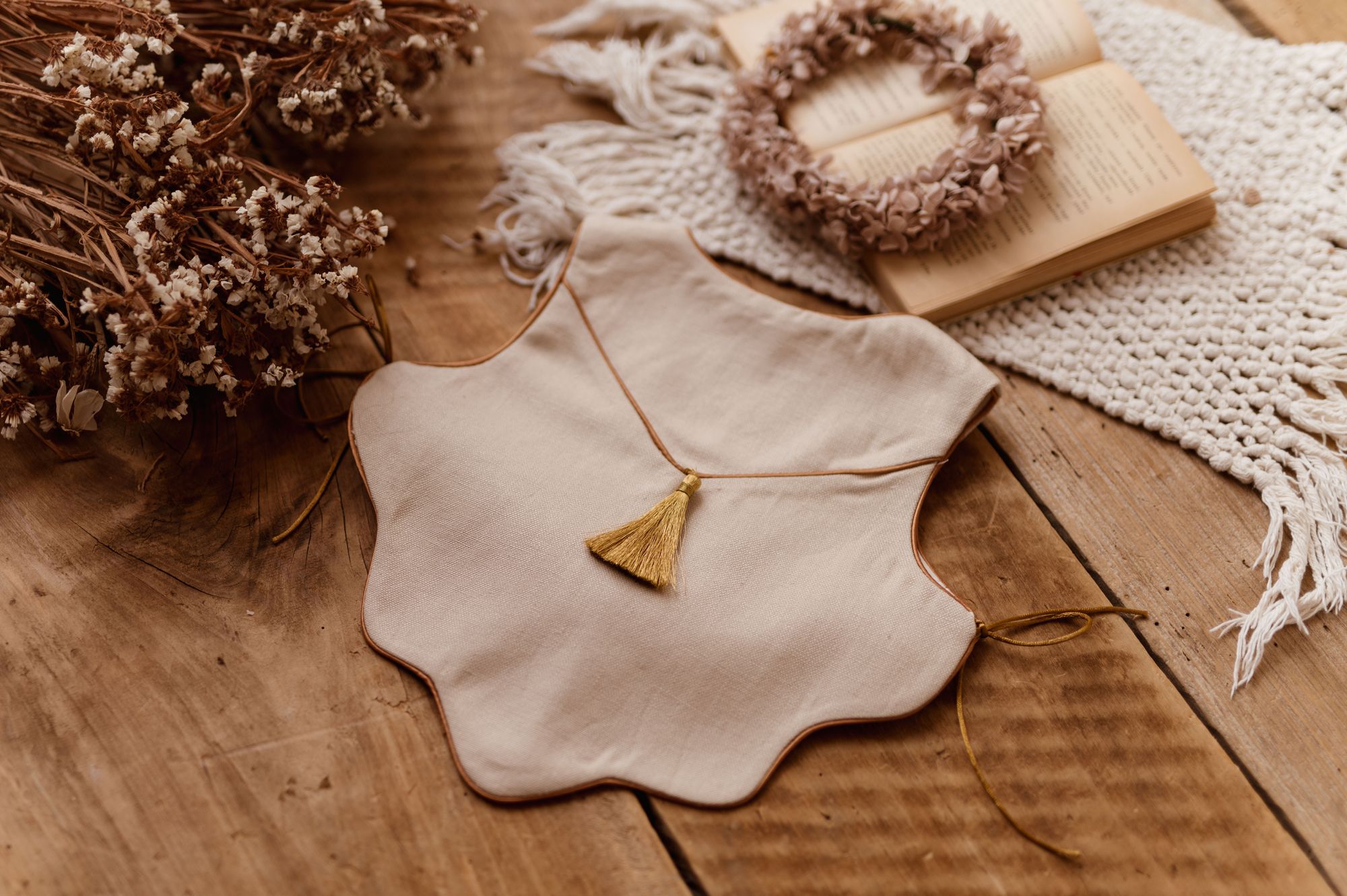 Retro kamizelka lniana dla dziewczynki vanila 4-8 lat