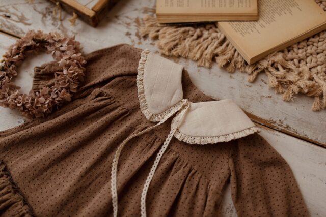 Retro kołnierzyk dla dziewczynki lniany z koronką naturalna kratka zoja