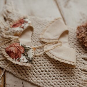 Retro kołnierzyk dla dziewczynki lniany z koronką naturalna kratka zoja